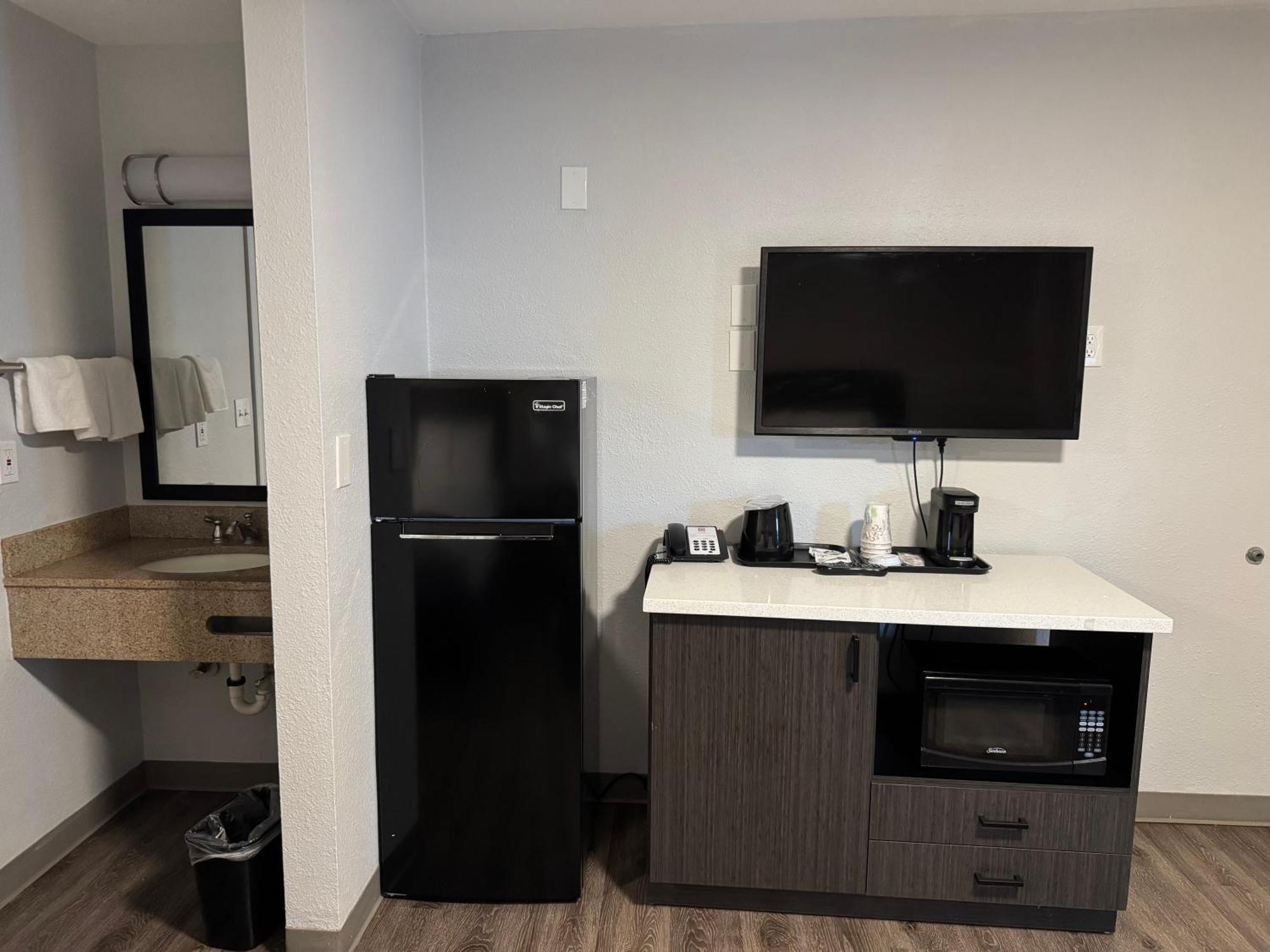 Studio 6 Suites Vancouver Wa Waterfront Екстер'єр фото